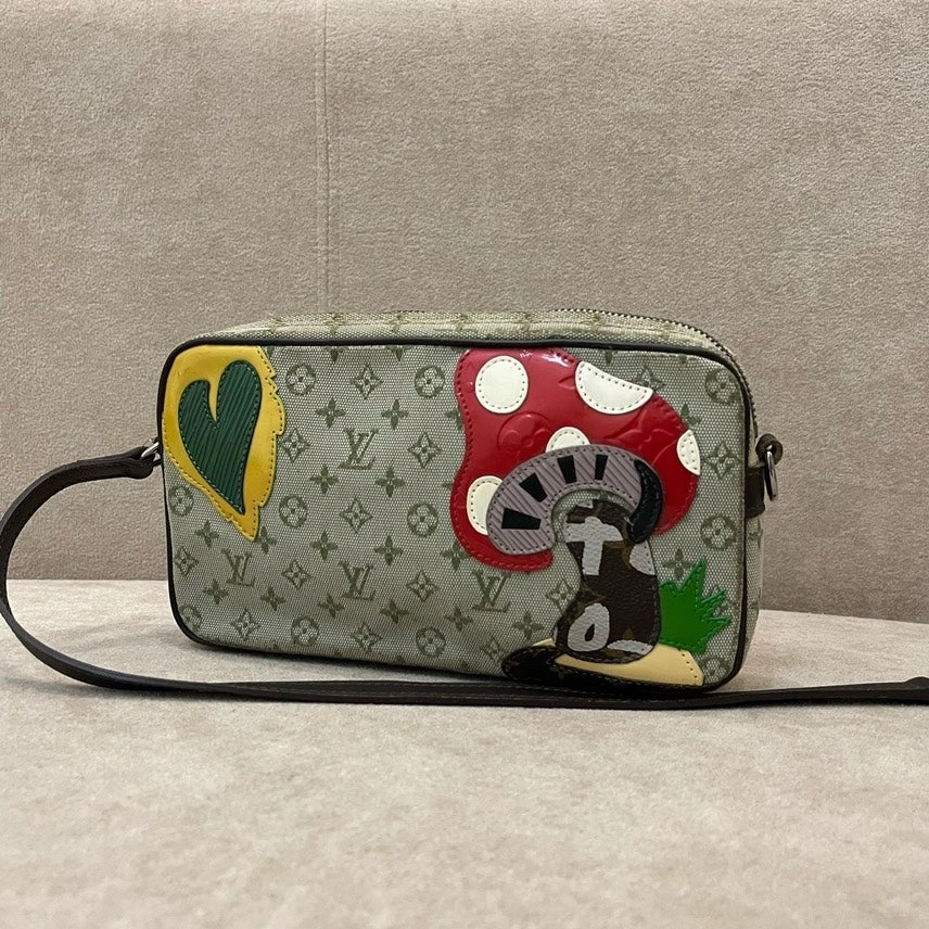 Preloved Louis Vuitton HMM Crossbody Bag in Grey Canvas with Multicolor
