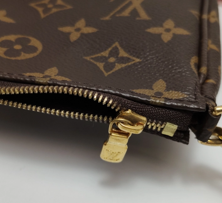 Preloved Louis Vuitton (LV) Monogram Multi Pochette Accessories crossbody bag 24*13*4cm Pink strap 250417781152021