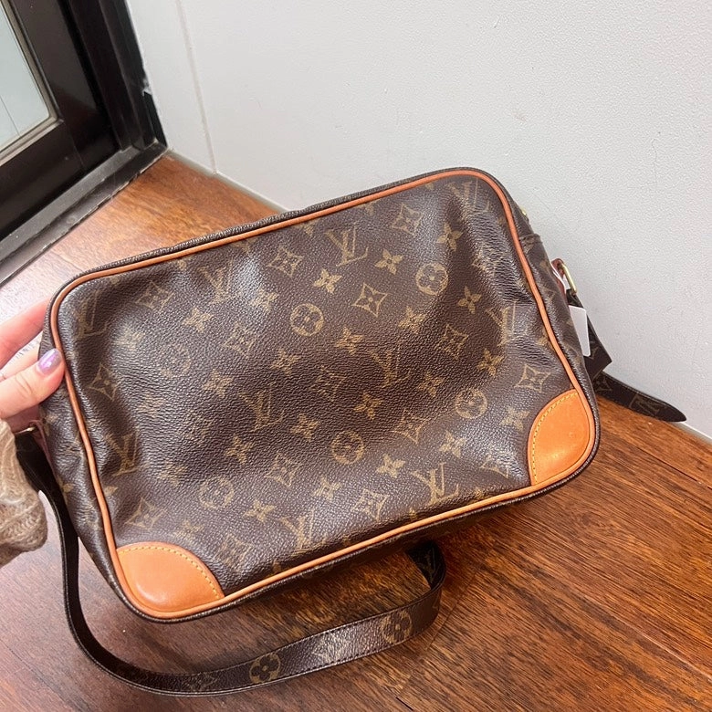Preloved LV Monogram Nile Crossbody Bag AG295