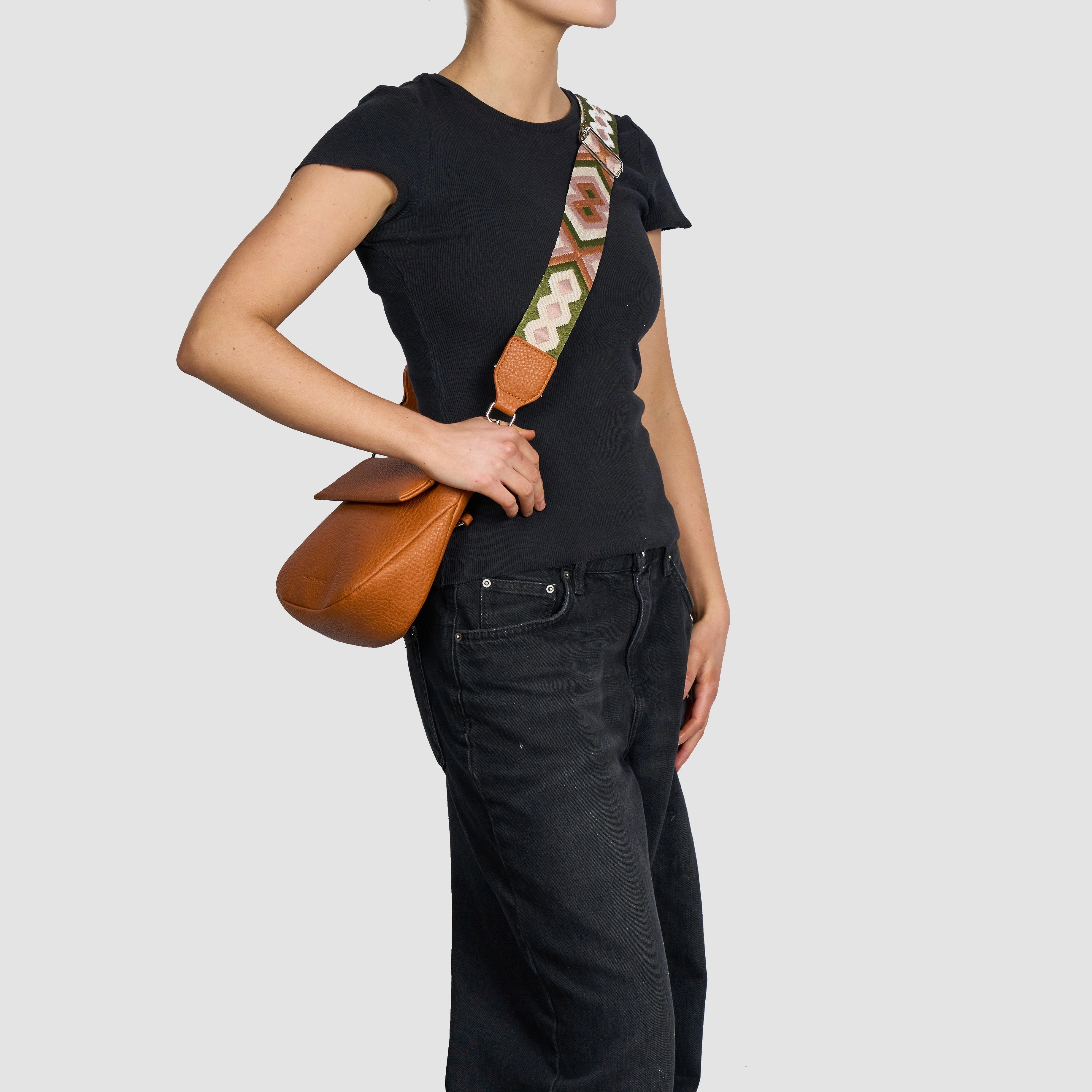 Realism Crossbody - Tan