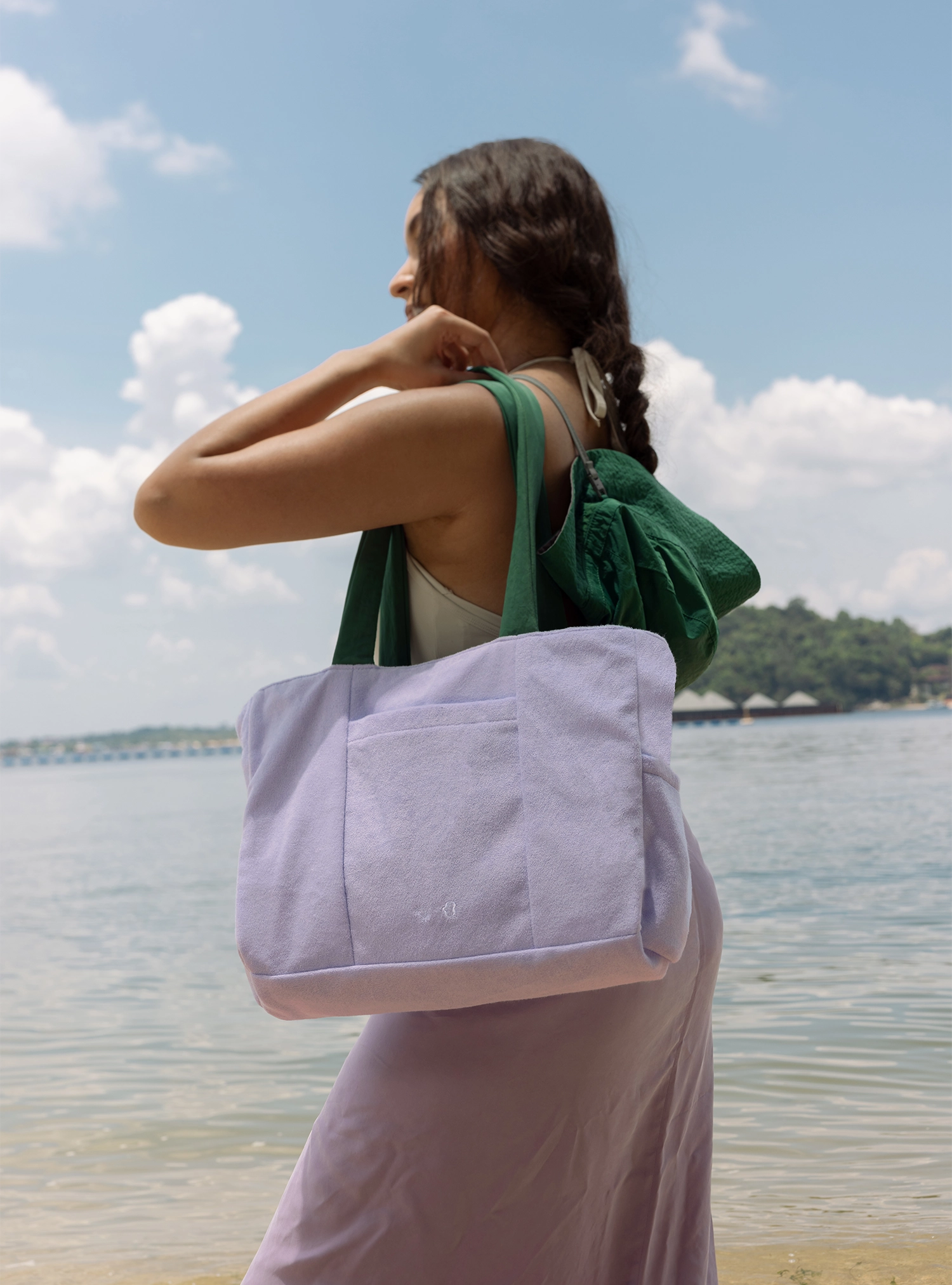 Reversible Multi-Pocket Tote (Moringa)