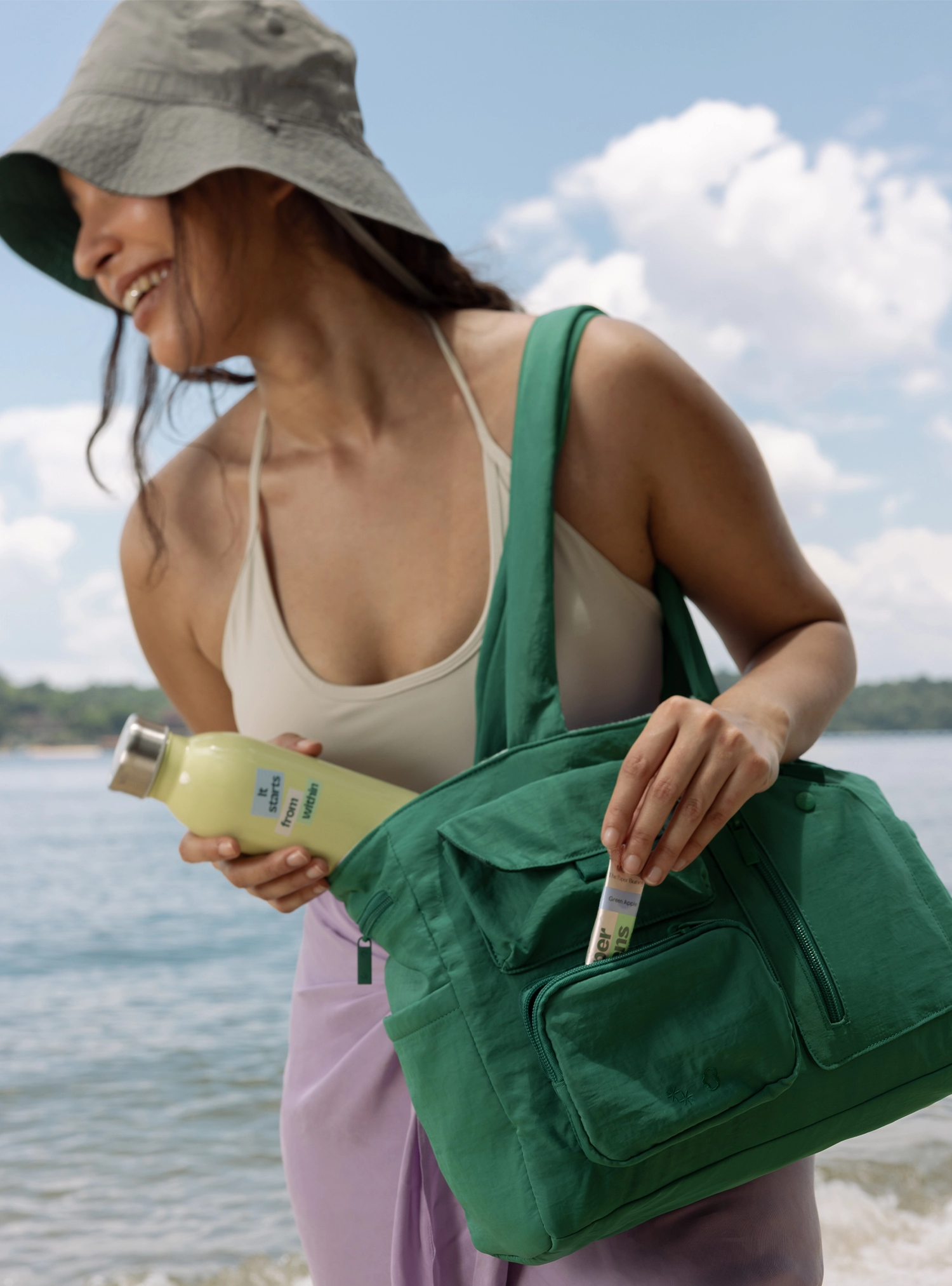 Reversible Multi-Pocket Tote (Moringa)