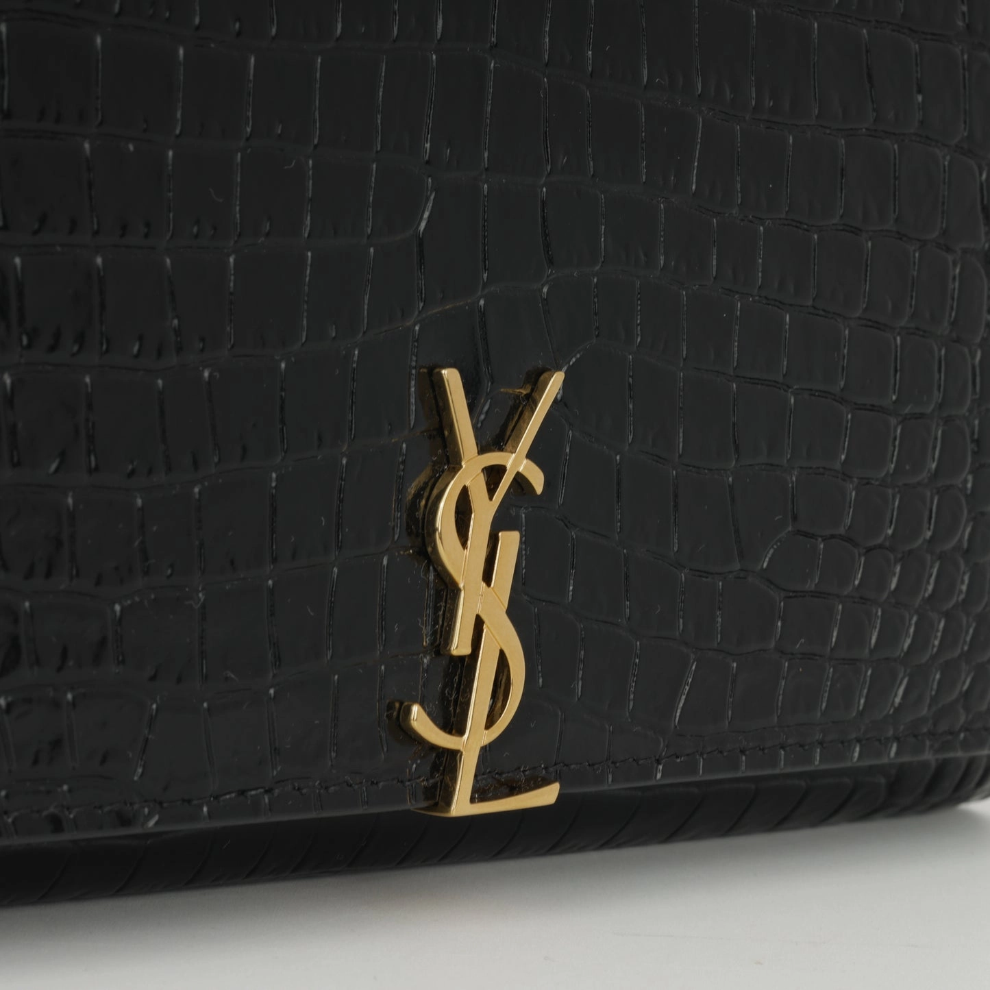Saint Laurent - Cassandre Clutch on Chain - Black Croc Embossed Leather GHW - Pre-Loved