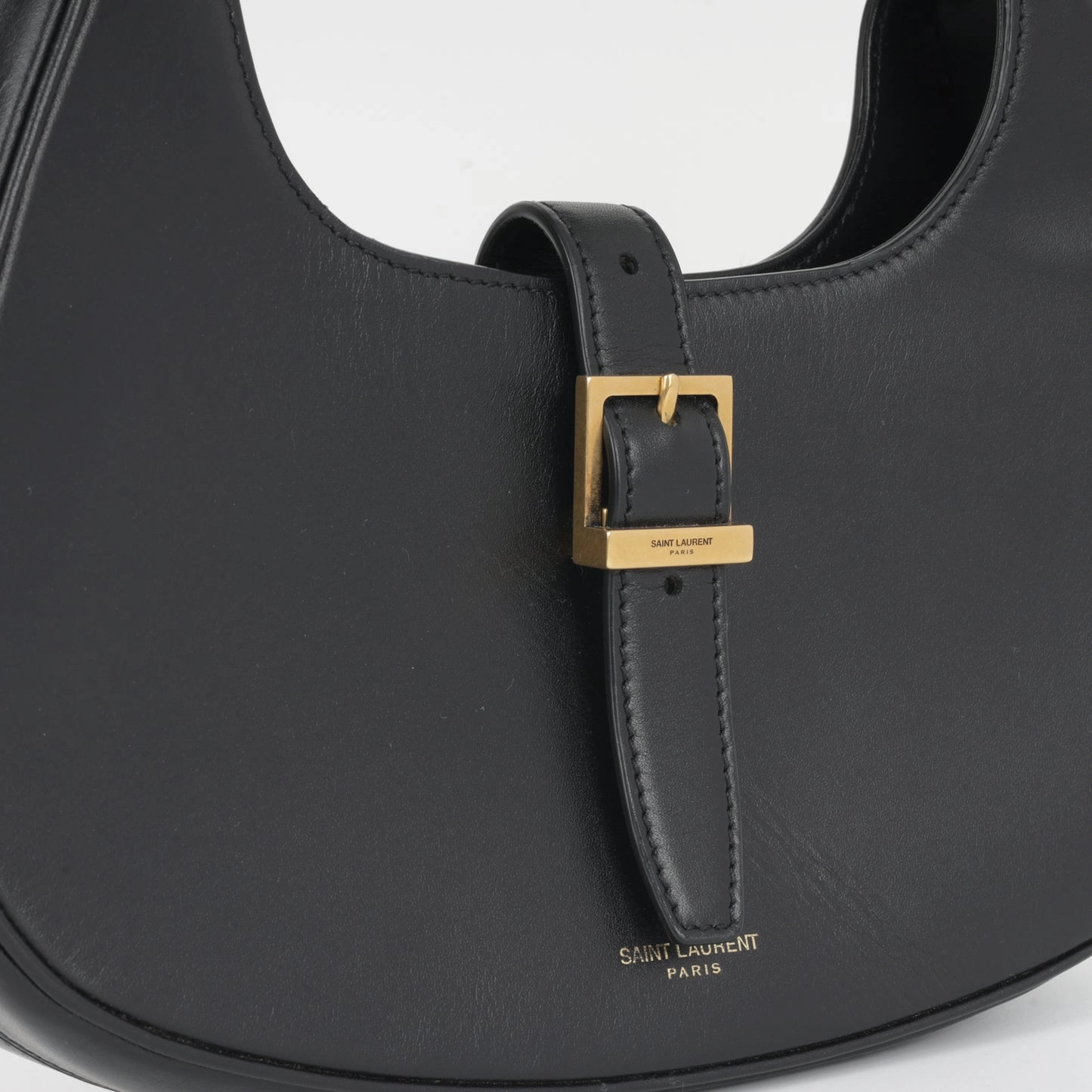 Saint Laurent - Le Fermoir Shoulder Bag - Black Calfskin GHW - pre-loved