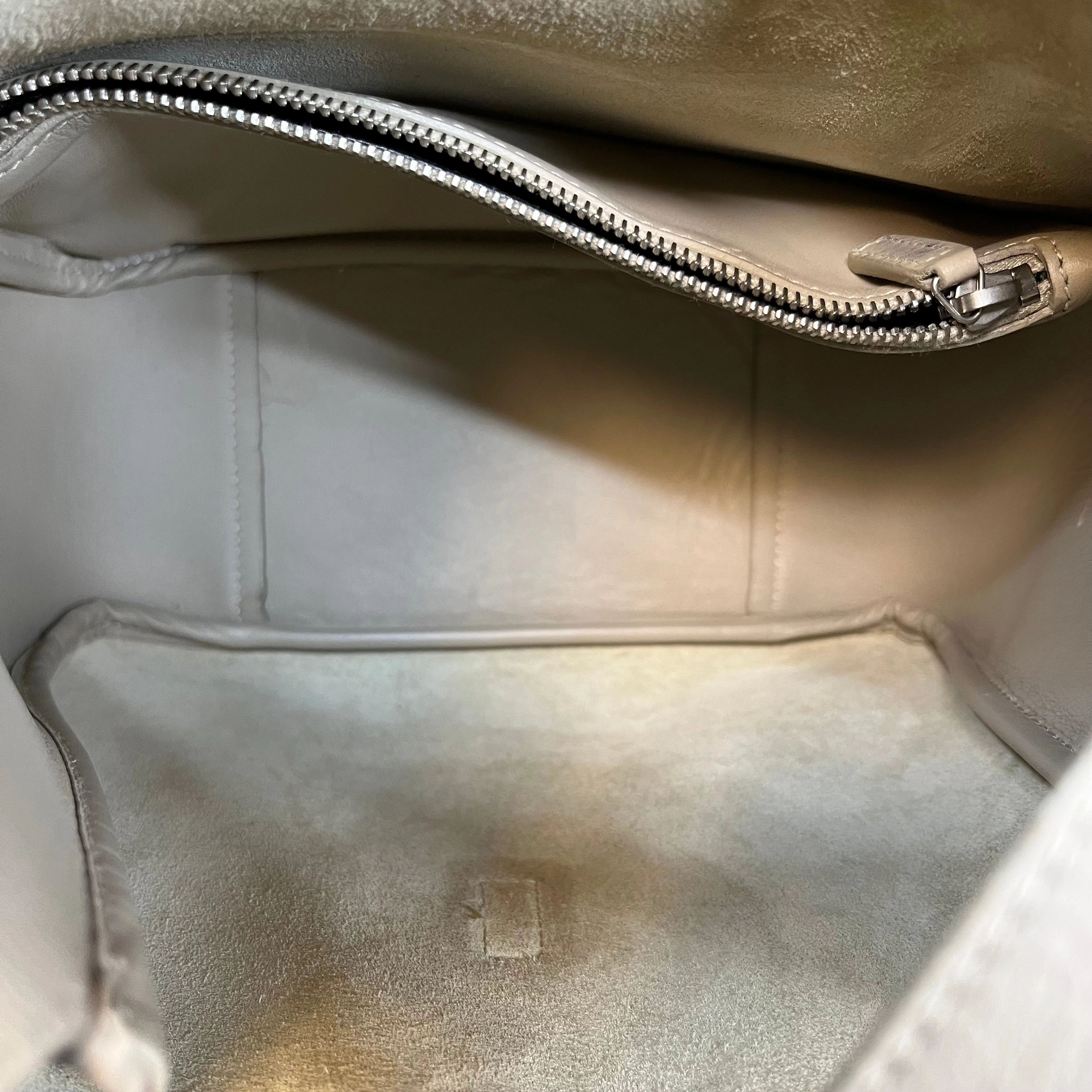 SAINT LAURENT Le 5 A 7 Beige Smooth Calfskin Shoulder Bag