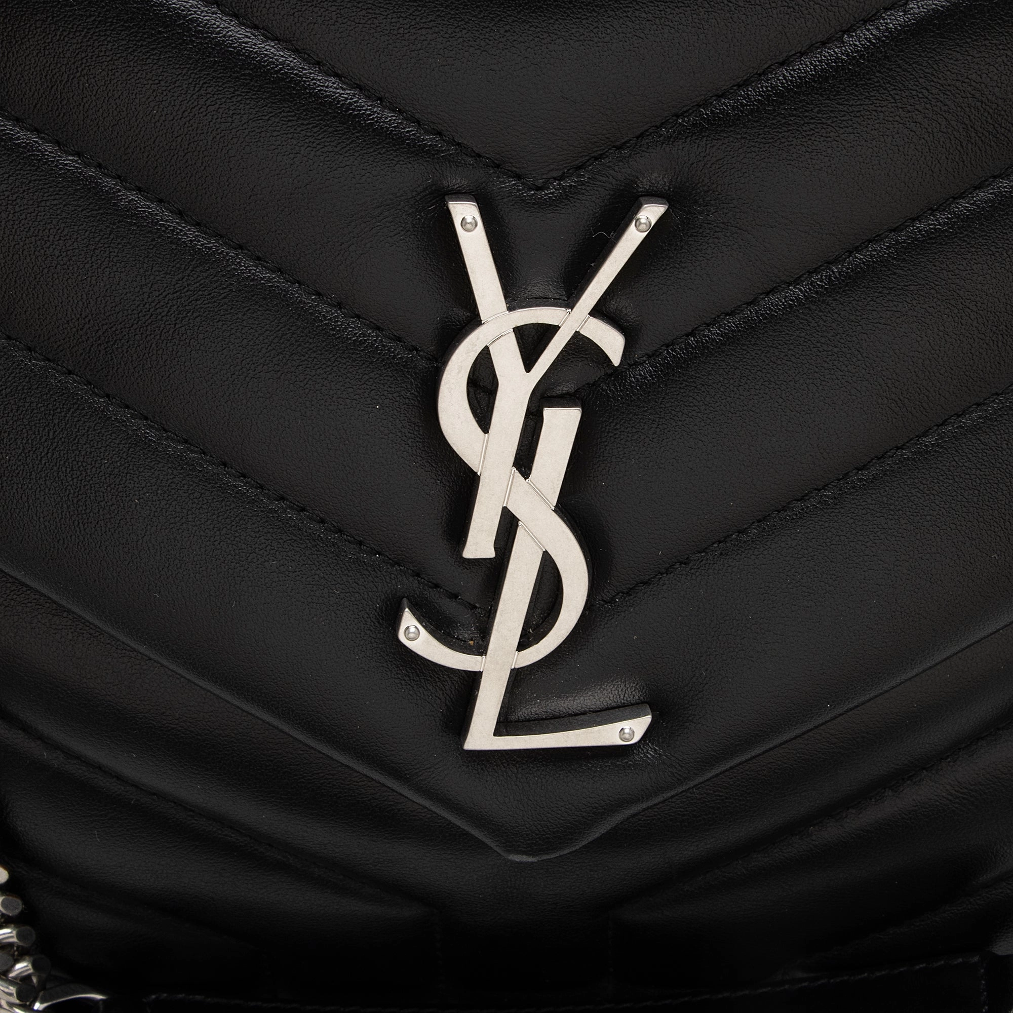 Saint Laurent Matelasse Calfskin Monogram LouLou Chain Medium Shoulder Bag (SHF-22491)