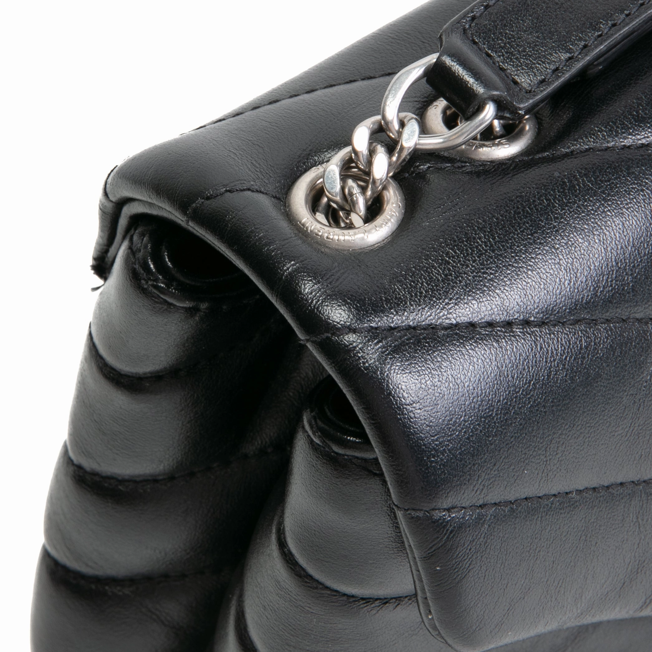 SAINT LAURENT Small LouLou Shoulder - Black