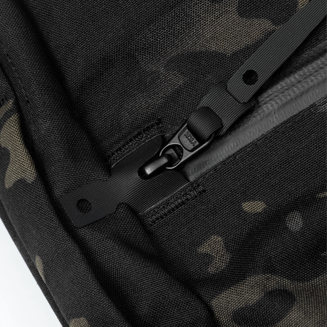 Shadow | 22L & 26L Minimal Waterproof Backpack