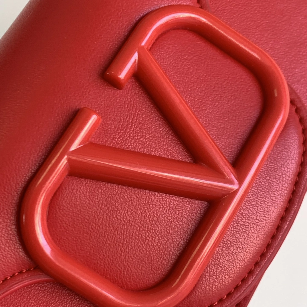Small Loc Red Leather Shoulder Bag for Women