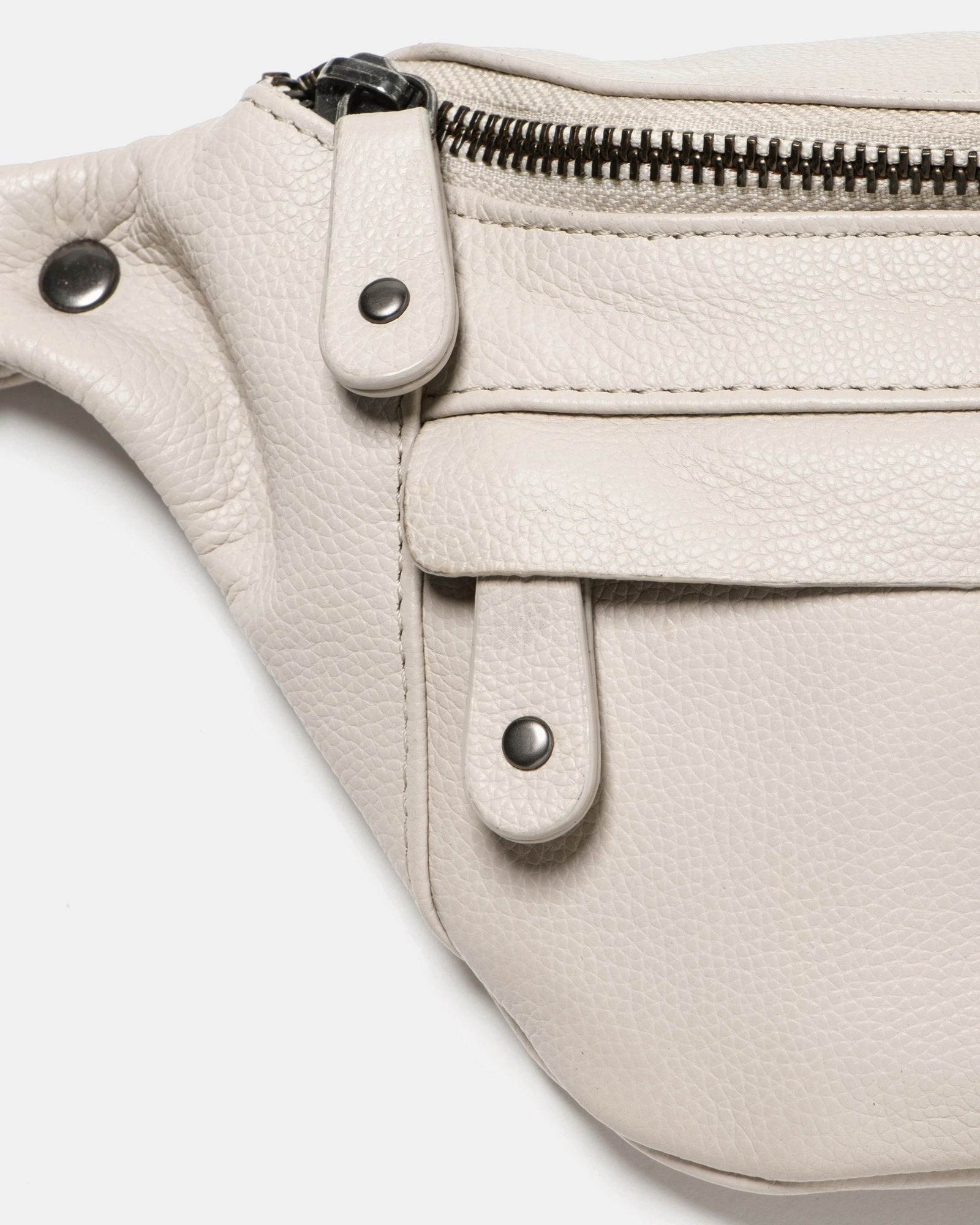 STITCH & HIDE LEATHER BAILEY HIP SLING CROSSBODY BAG IVORY WHITE - FREE KEYRING