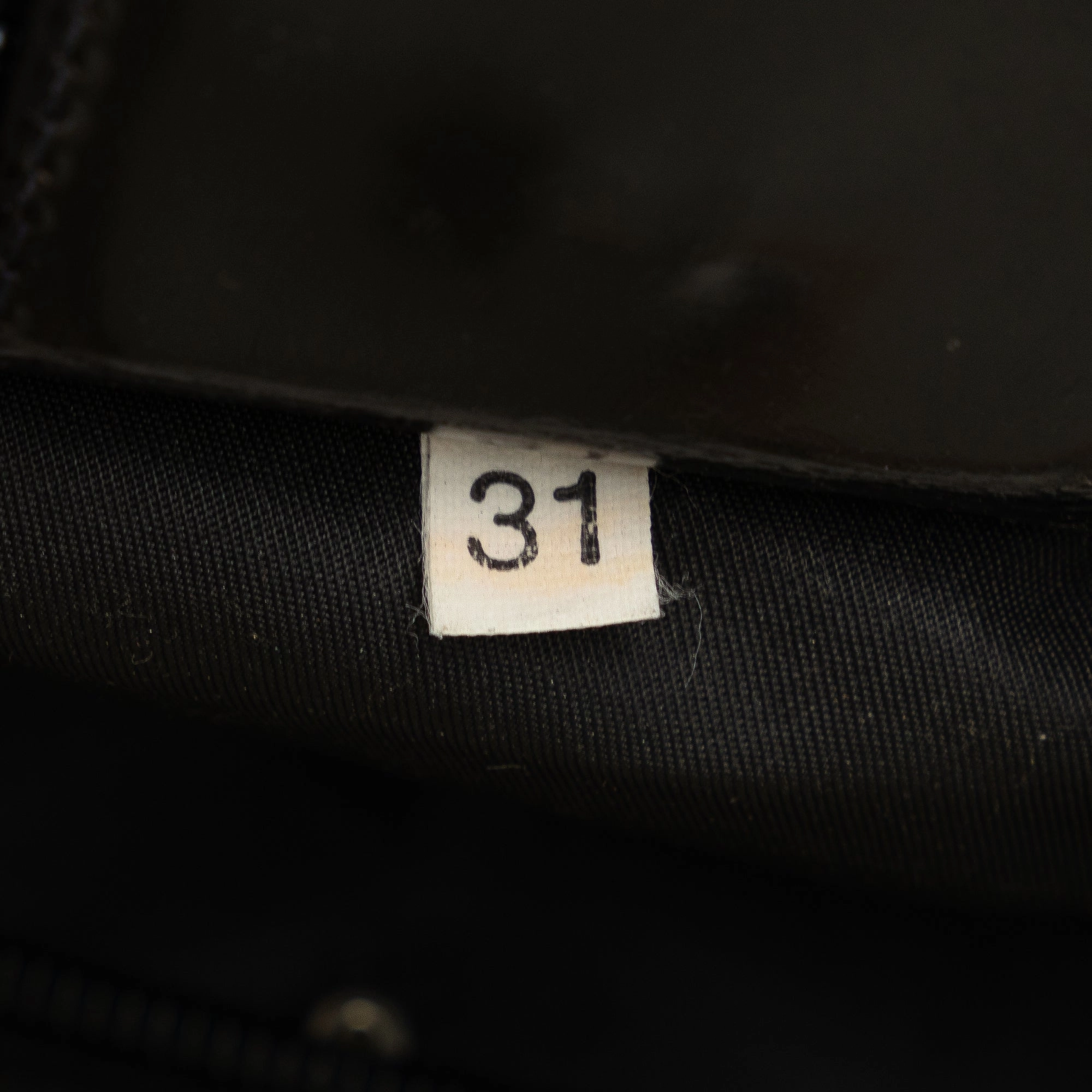 Tessuto Zip Top Crossbody