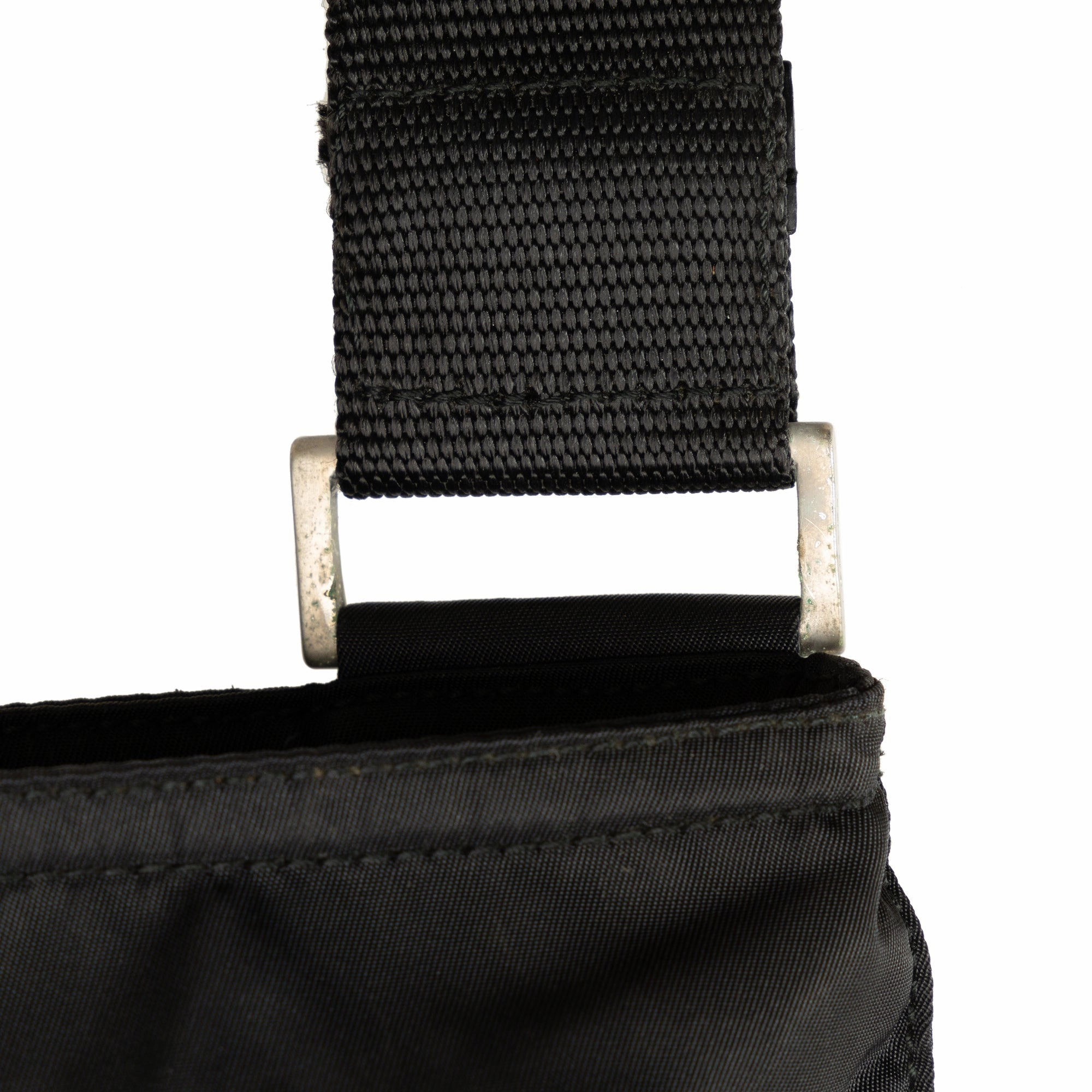Tessuto Zip Top Crossbody