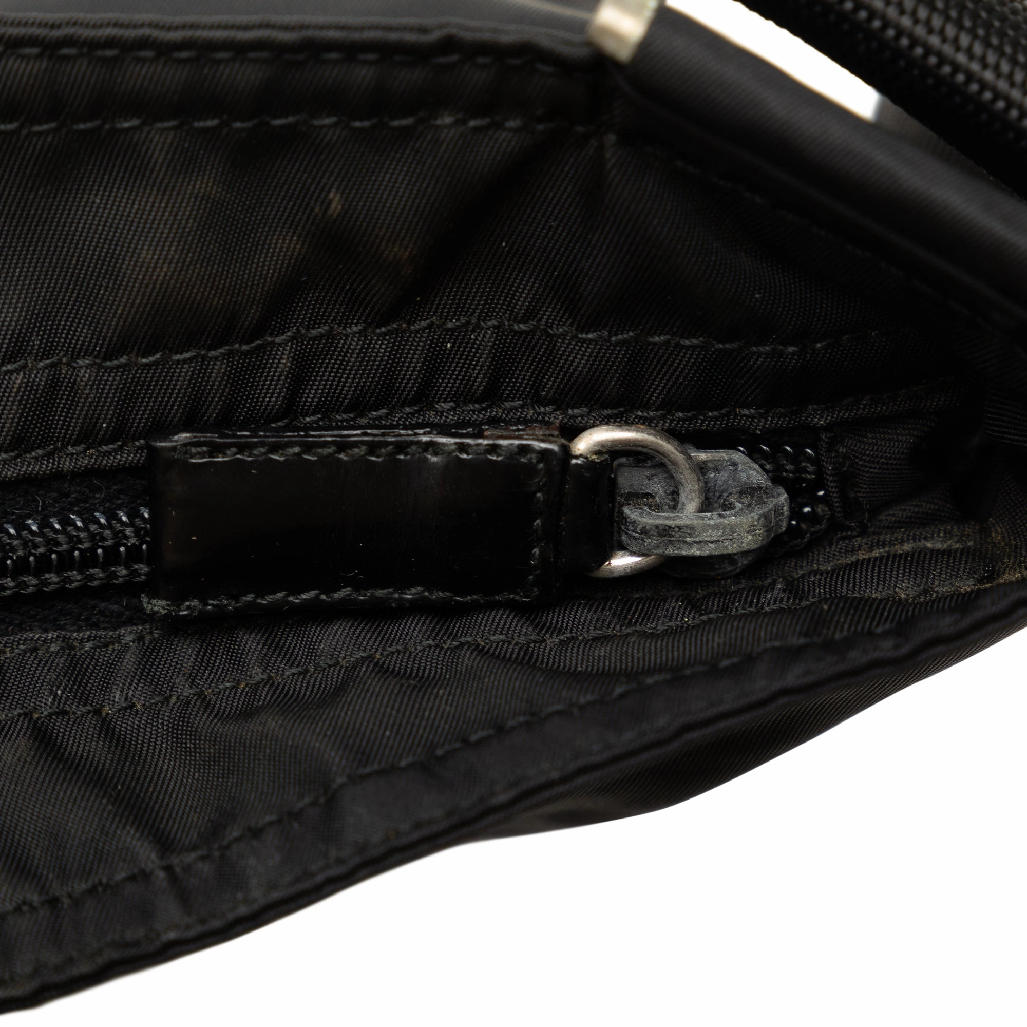 Tessuto Zip Top Crossbody