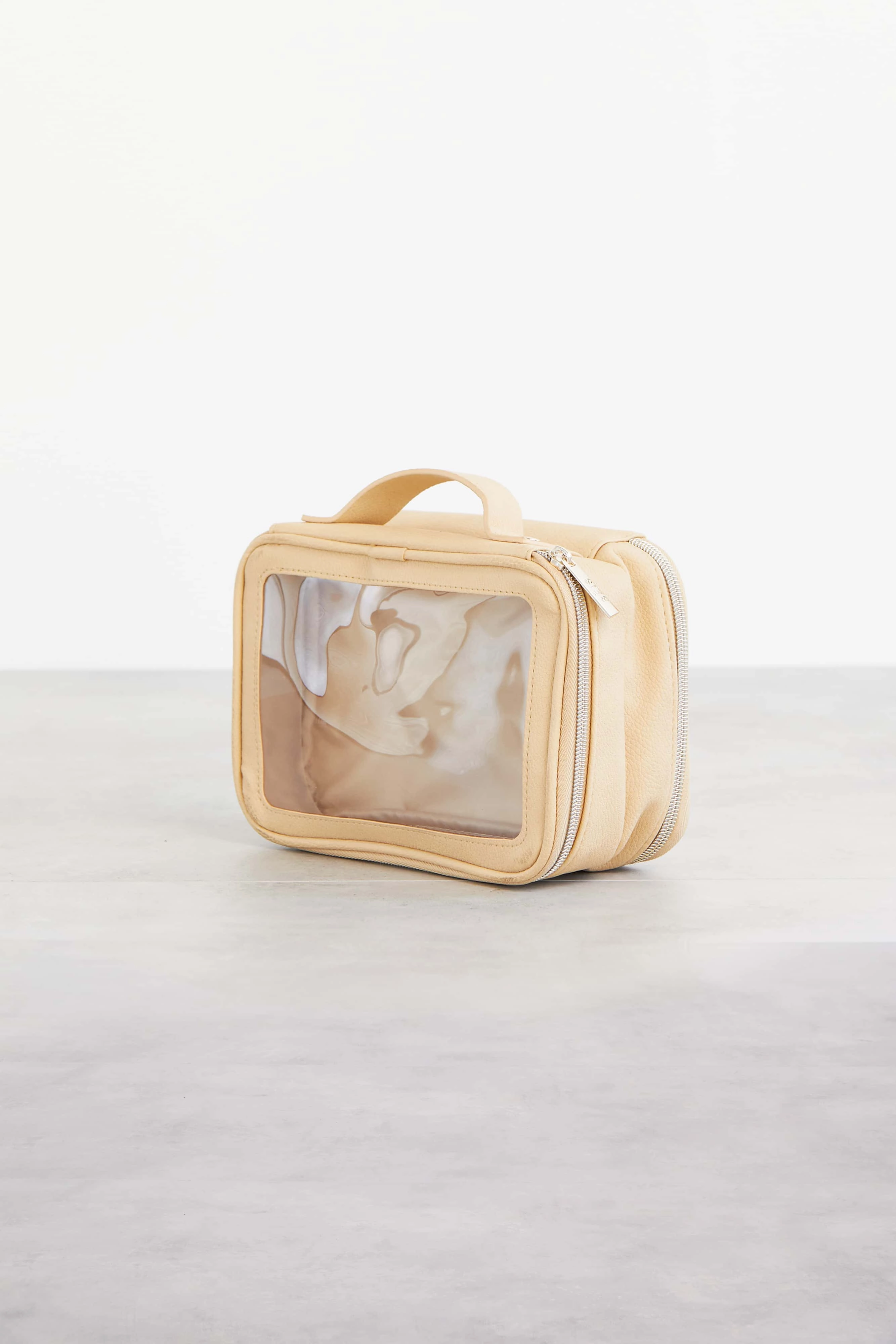 The On The Go Essential Case in Beige