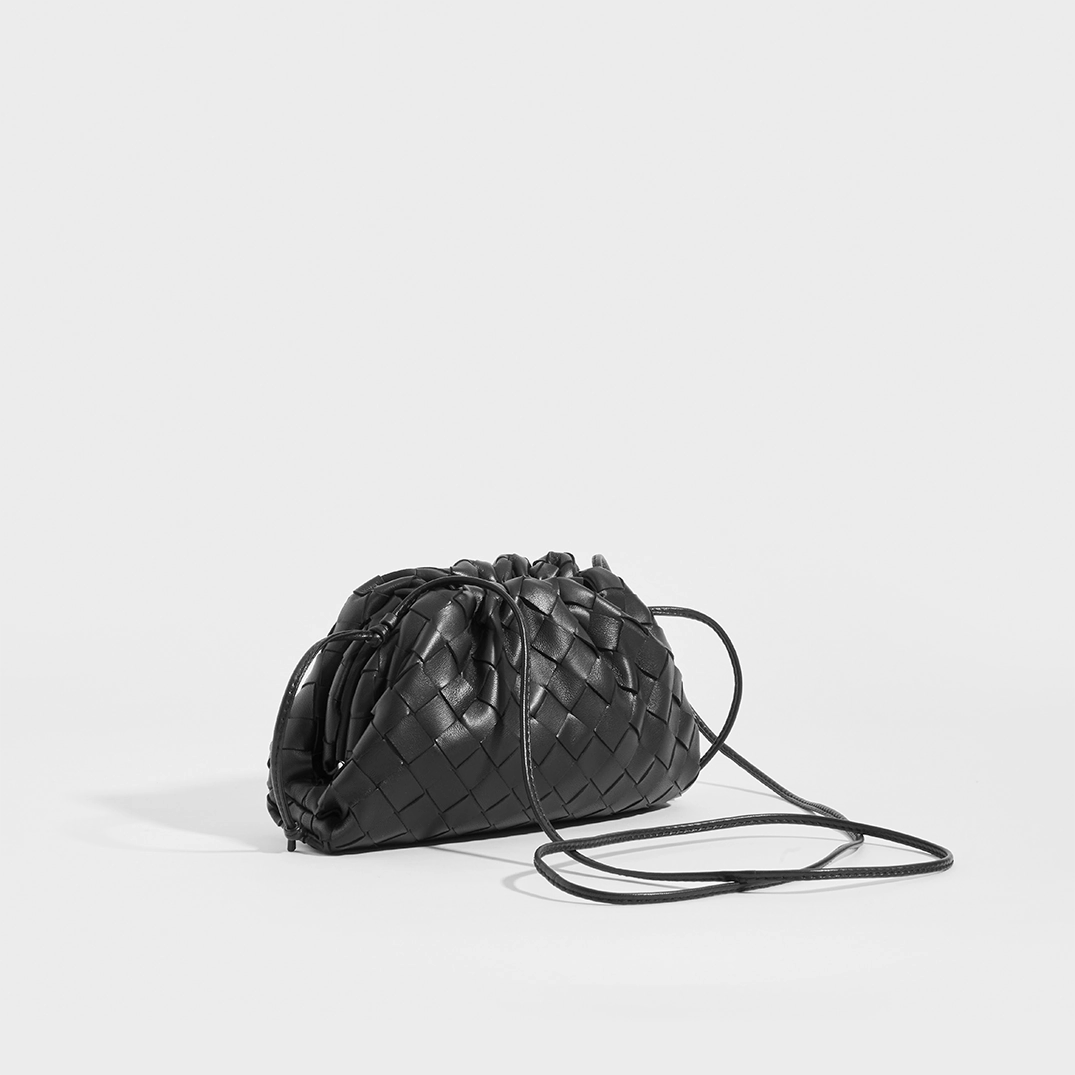 The Pouch 20 Intrecciato Crossbody Black