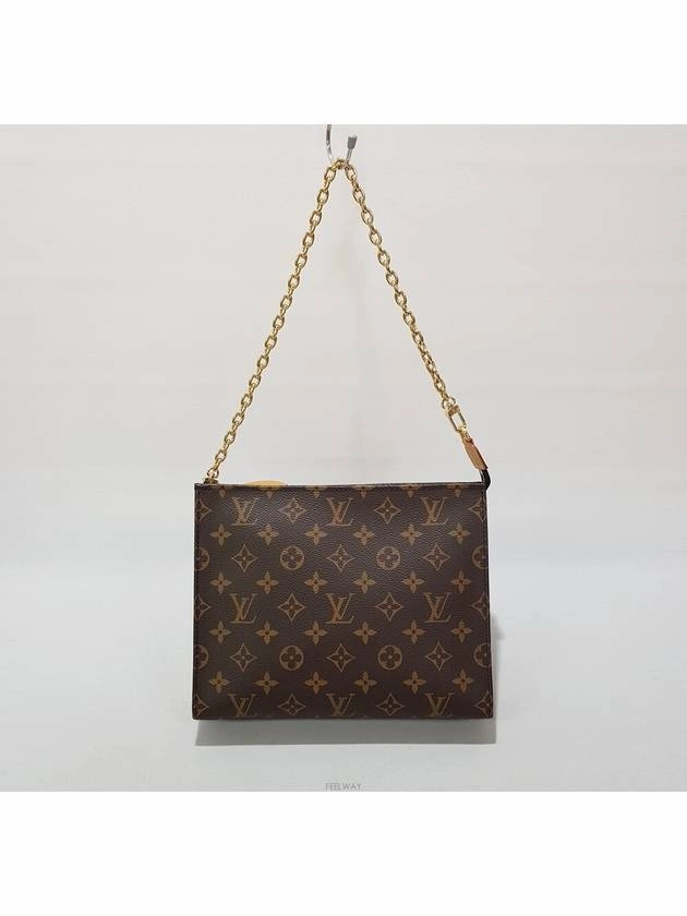 Toiletry pouch on chain shoulder bag M81412