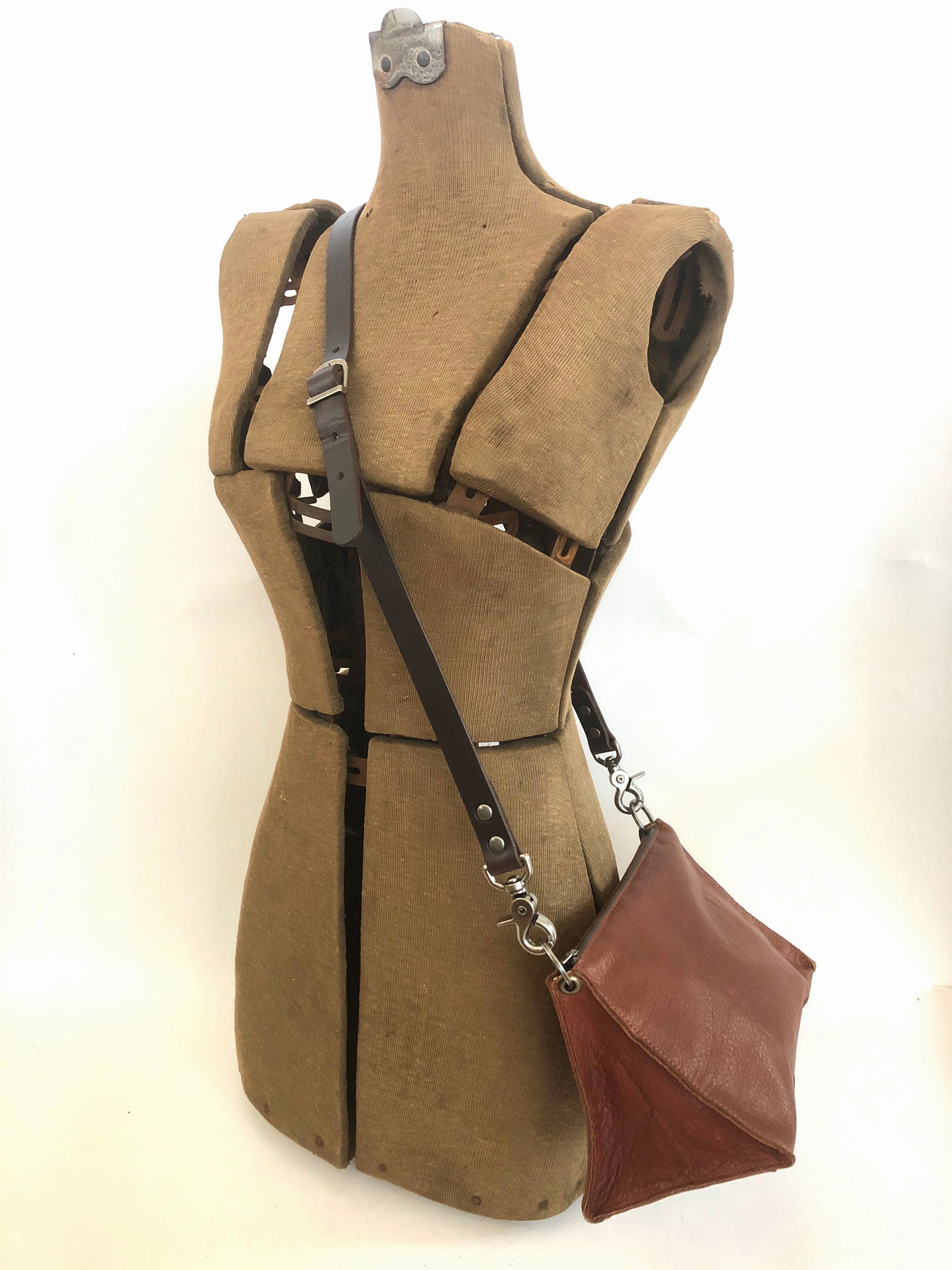 Tri Zip ( lamba w/thin strap)