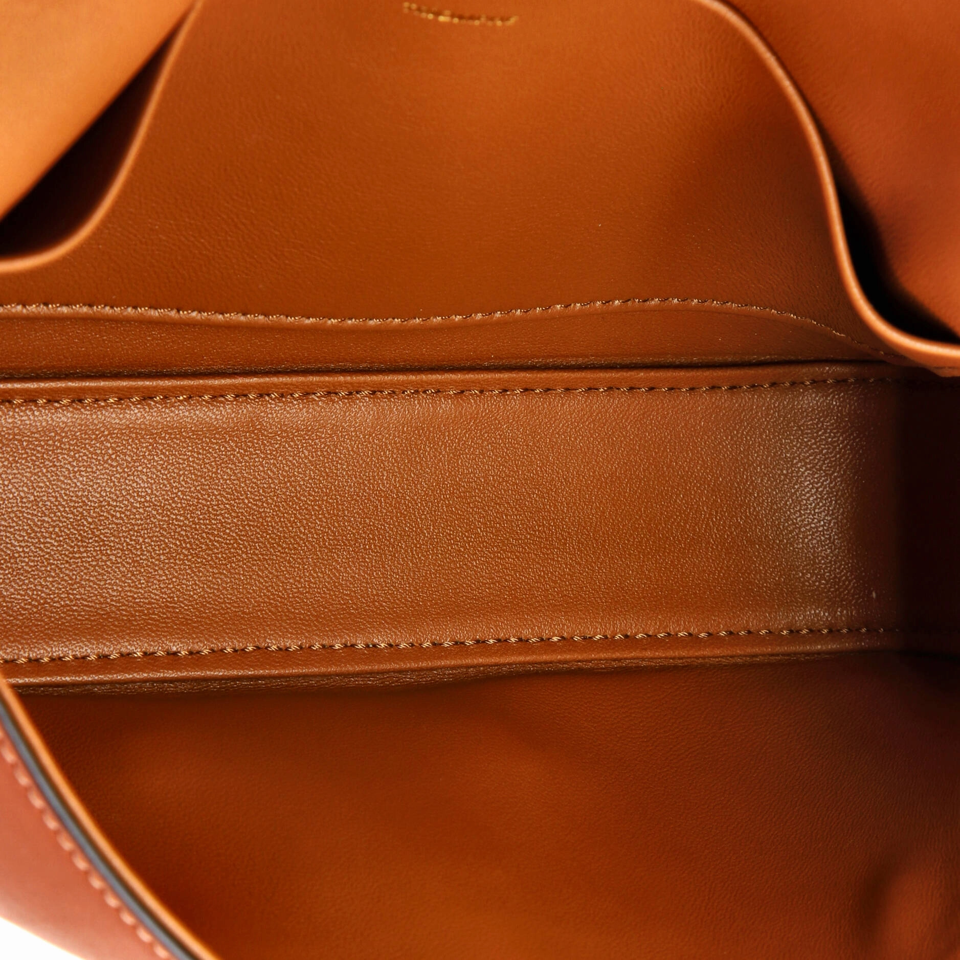Triomphe East-West Shoulder Bag Smooth Calfskin