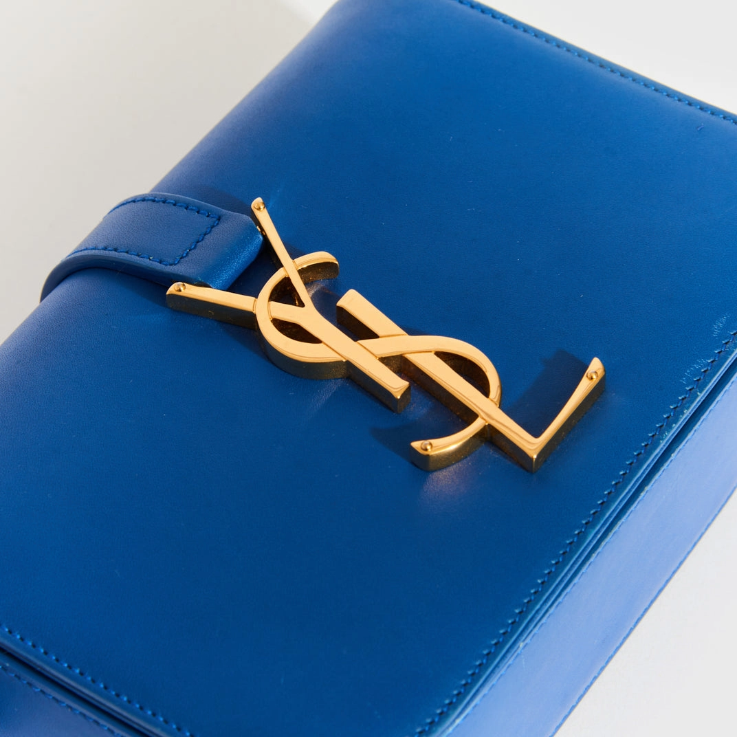 Universit Small Shoulder Bag in Blue