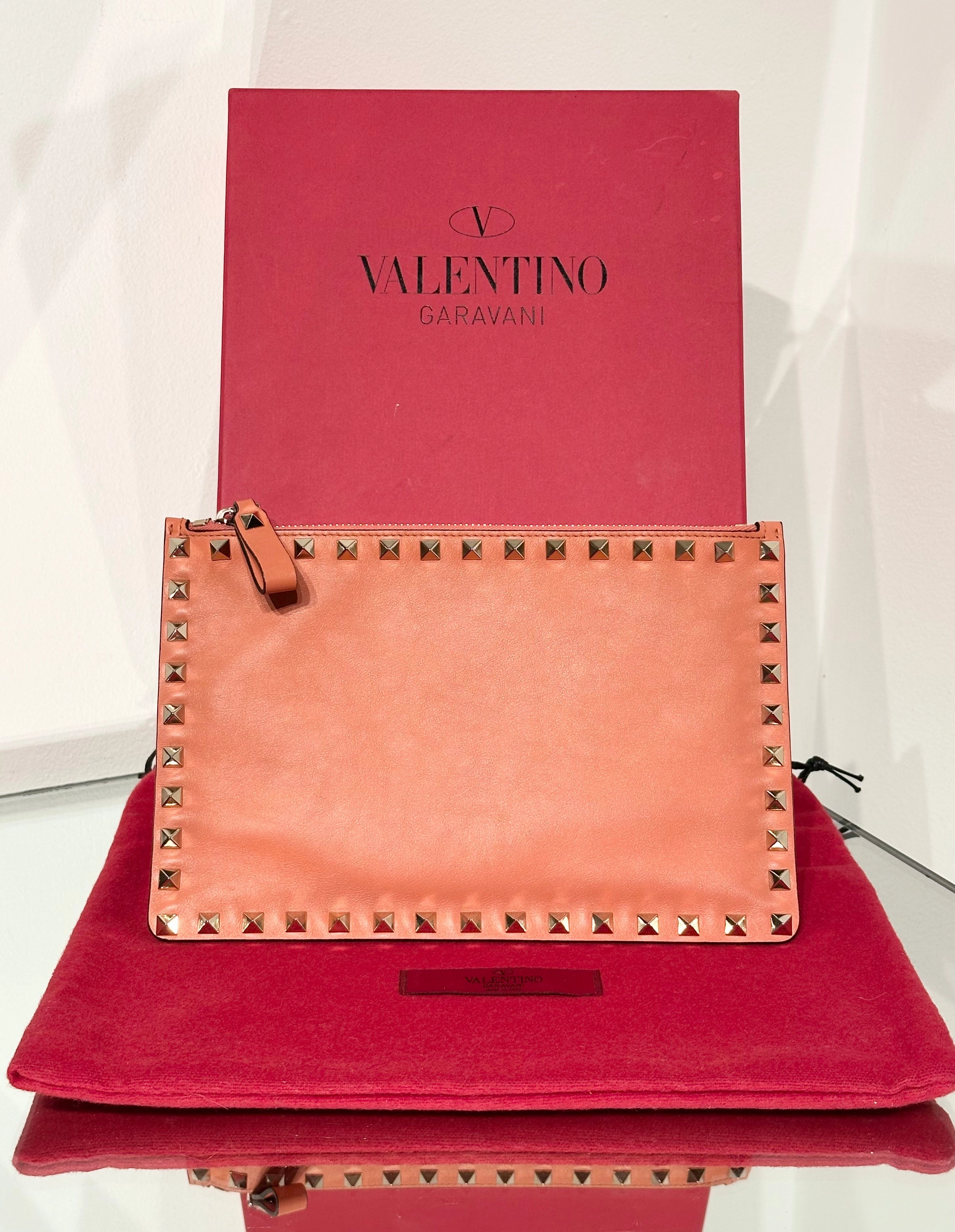 VALENTINO GARAVANI Rockstud Leather Pouch/ Clurch