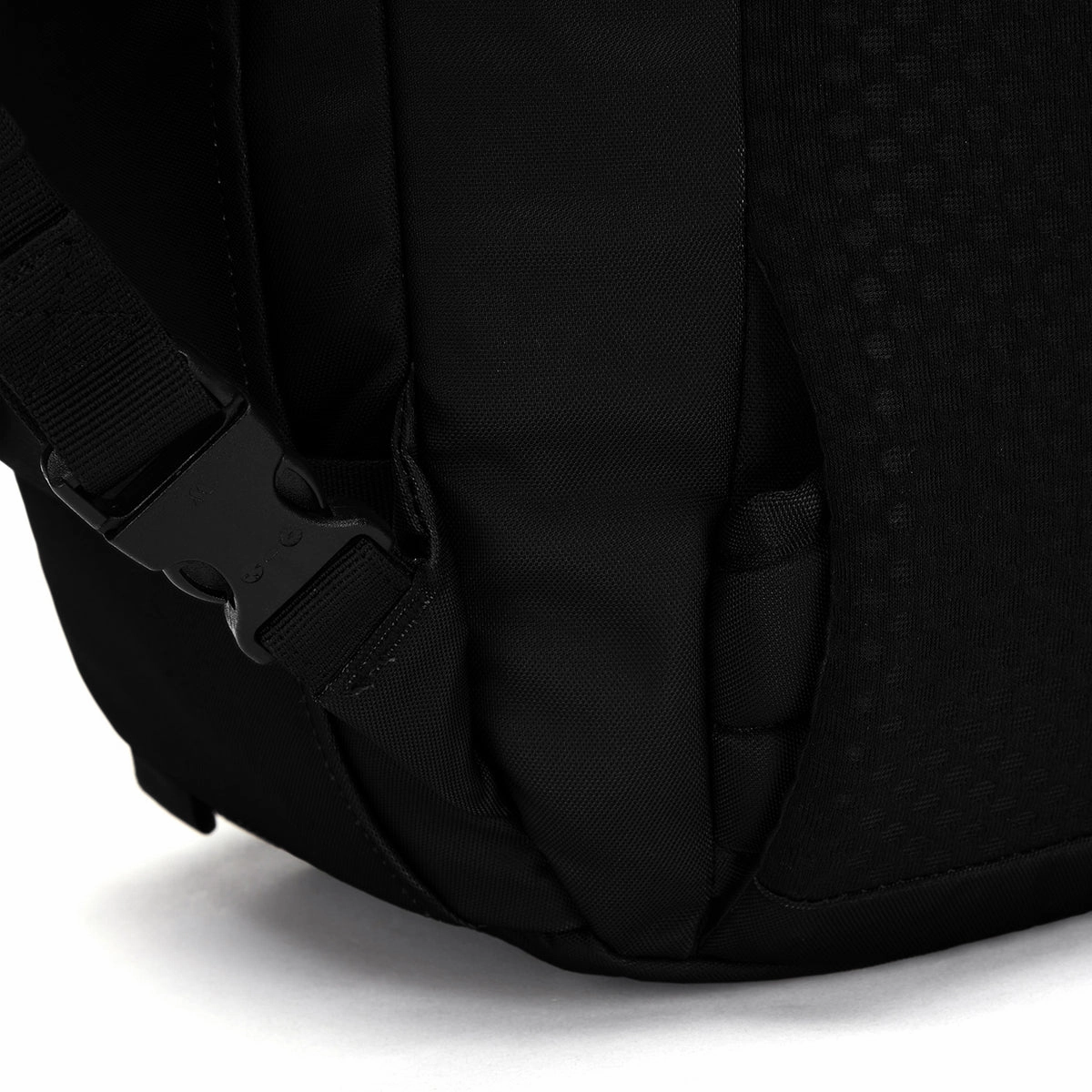 Venturesafe EXP45 Anti-Theft Carry-On Travel Pack