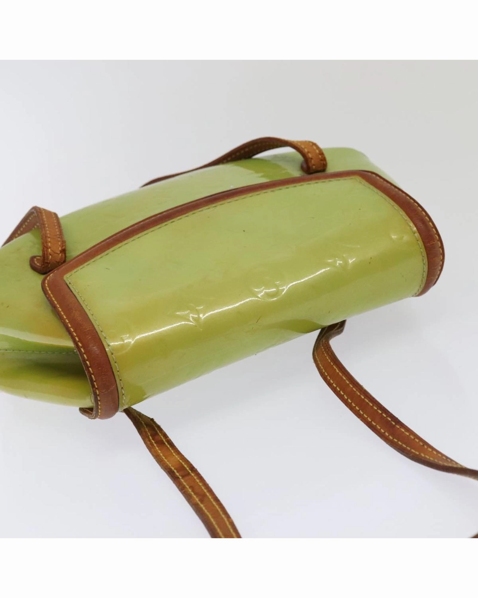 Vernis Biscayne Bay PM Shoulder Bag in Peppermint Finish