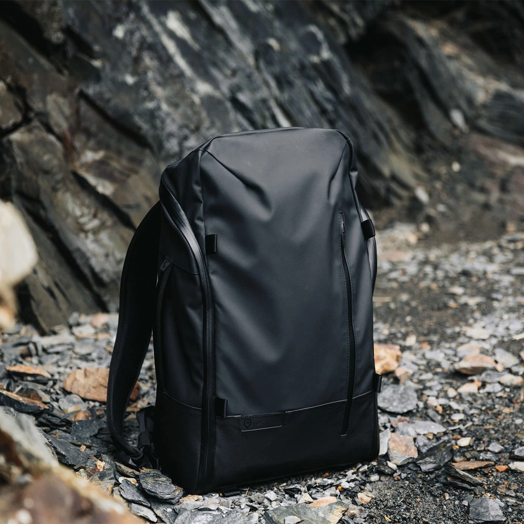 Wandrd Duo Daypack - 20L Dual Side Access Bag