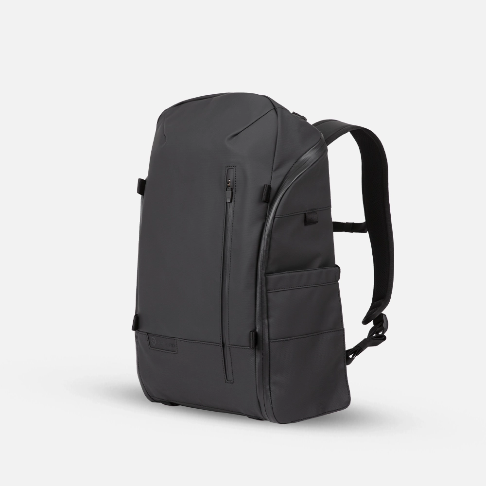 Wandrd Duo Daypack - 20L Dual Side Access Bag