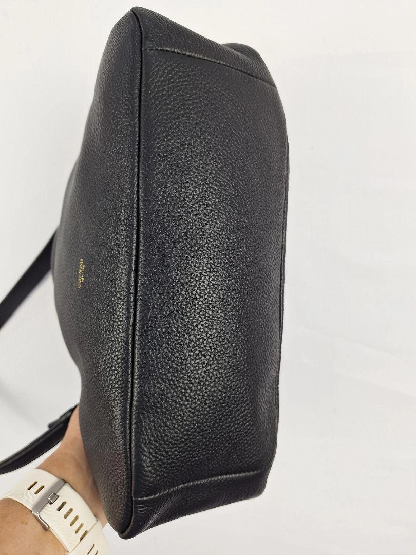 Witchery Soft Pebble Leather Hobo Flap Shoulder Bag Size None